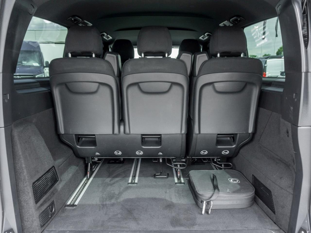 Mercedes-Benz EQV 300 Lang Distronic Burmester 360° NP 94.606€