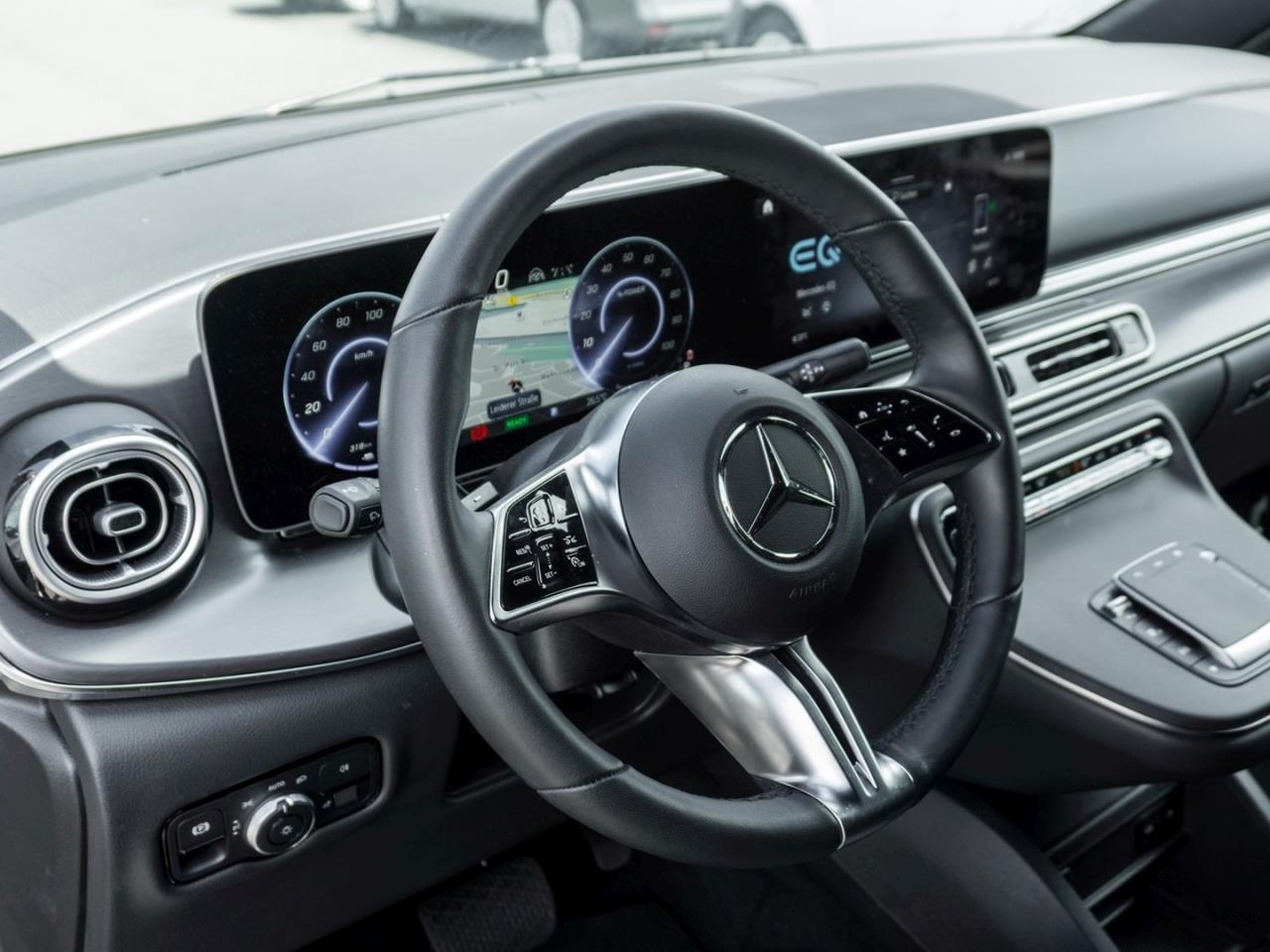 Mercedes-Benz EQV 300 Lang AMG Distronic Burmester 360°