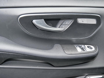 Mercedes-Benz EQV 300 Lang Navi Distronic Easy-Pack 360°