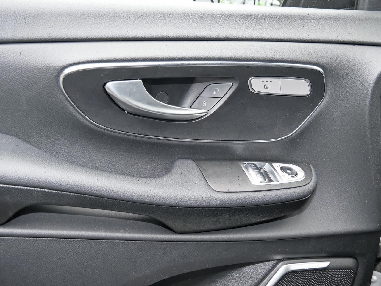 Mercedes-Benz EQV 300 Lang Navi Distronic Burmester 360°
