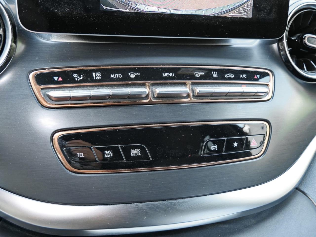 Mercedes-Benz EQV 300 lang Navi+ Kamera Totwinkel Spiegel-P