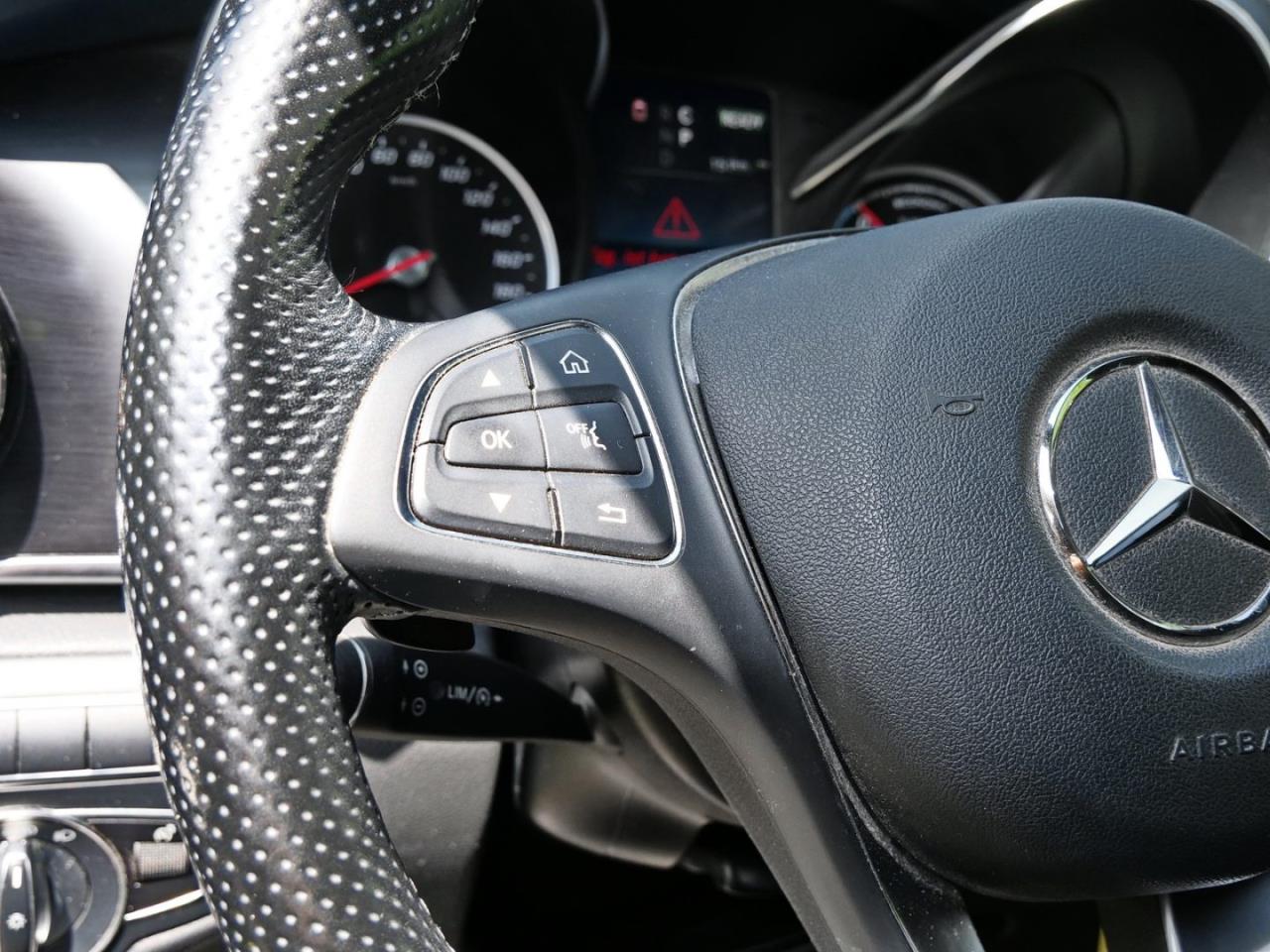 Mercedes-Benz EQV 300 lang Navi+ Kamera Totwinkel Spiegel-P