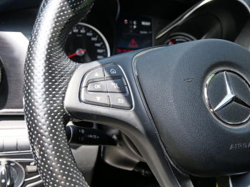 Mercedes-Benz EQV 300 lang Navi+ Kamera Totwinkel Spiegel-P