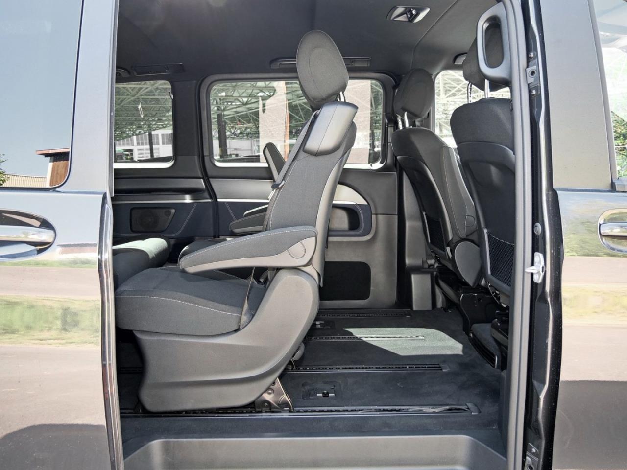 Mercedes-Benz EQV 300 Lang MBUXNavi Distronic Easy-Pack 360°