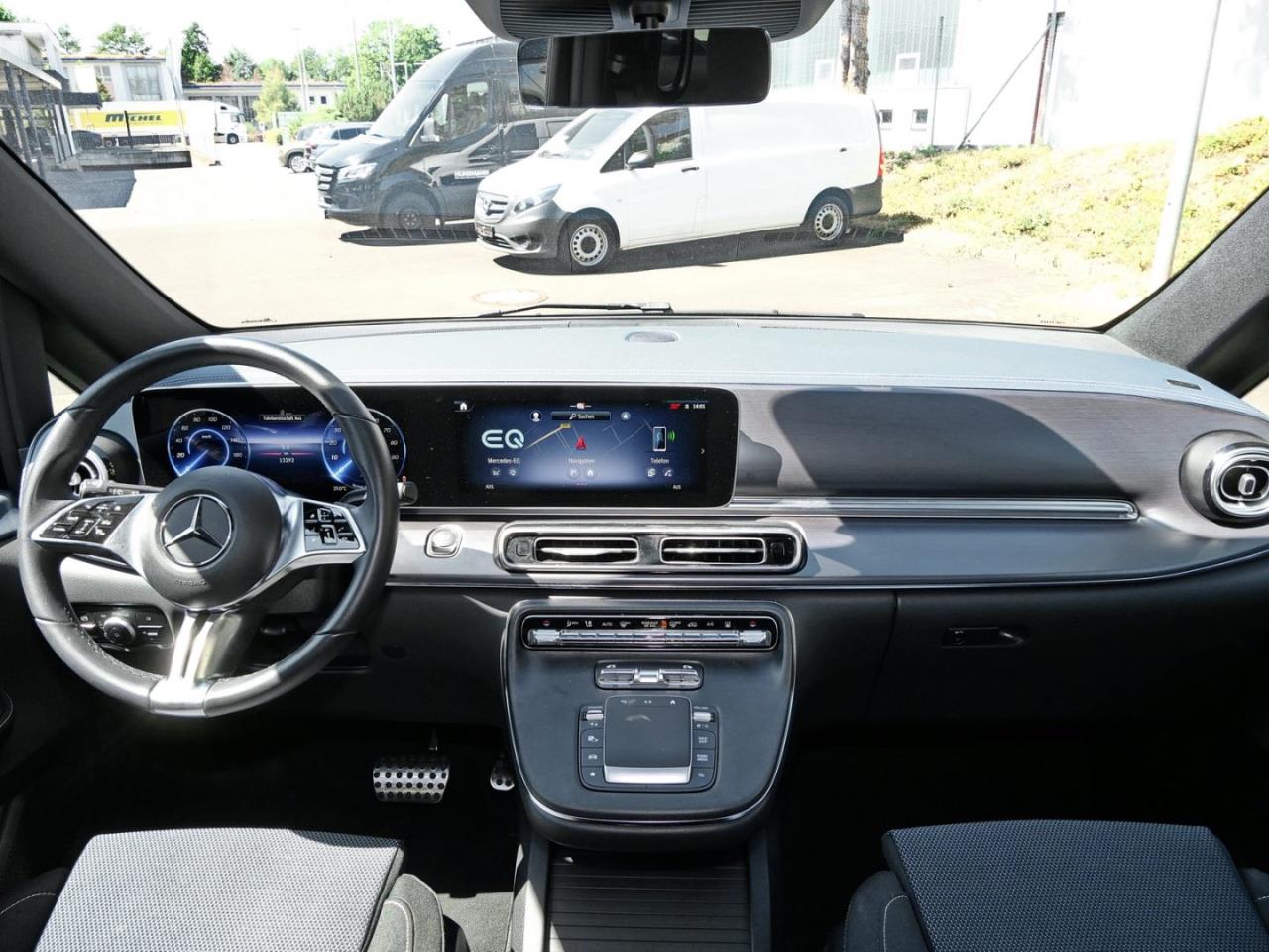 Mercedes-Benz EQV 300 Lang MBUXNavi Distronic Easy-Pack 360°