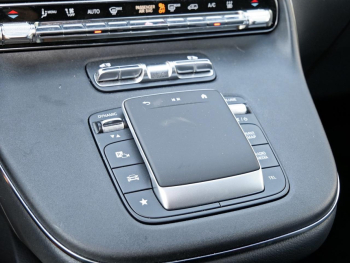 Mercedes-Benz EQV 300 Lang MBUXNavi Distronic Easy-Pack 360°