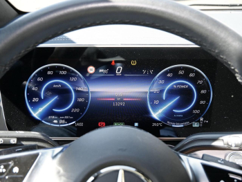 Mercedes-Benz EQV 300 Lang MBUXNavi Distronic Easy-Pack 360°