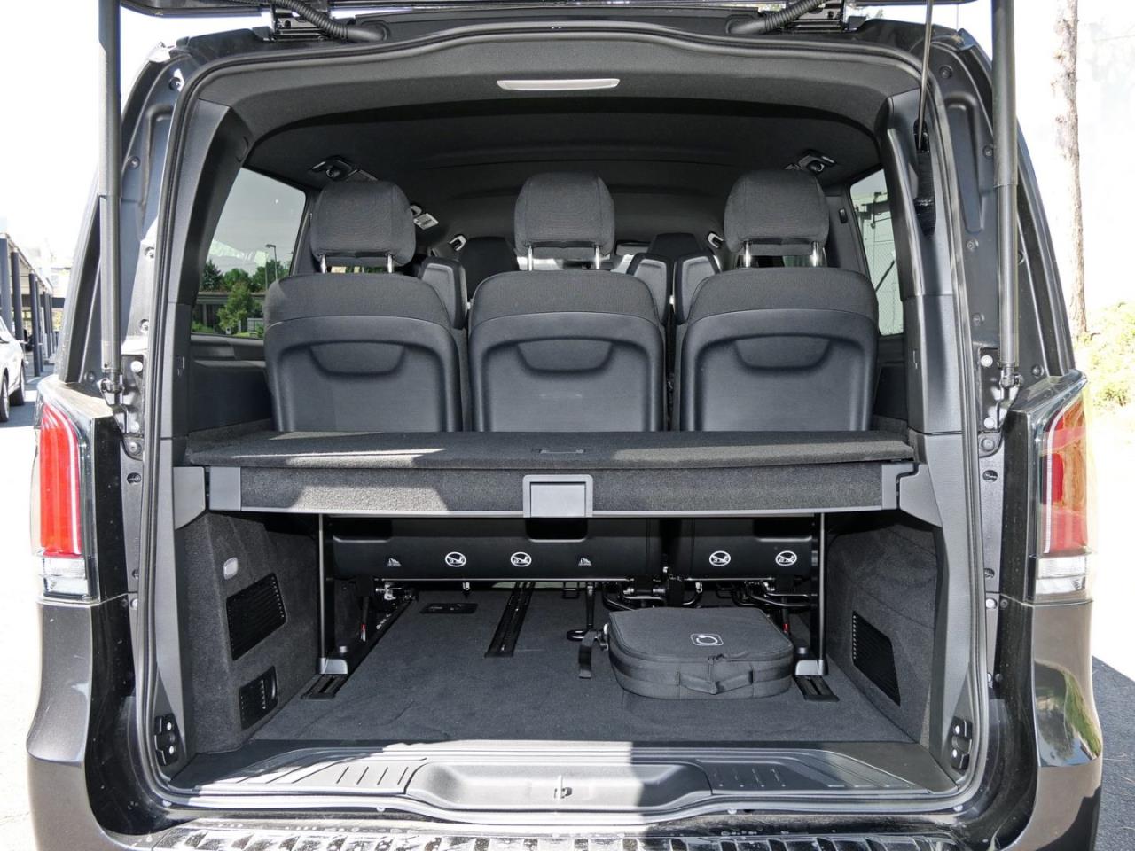 Mercedes-Benz EQV 300 Lang MBUXNavi Distronic Easy-Pack 360°