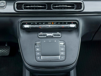 Mercedes-Benz EQV 300 Lang Distronic Burmester 360° NP 102.025