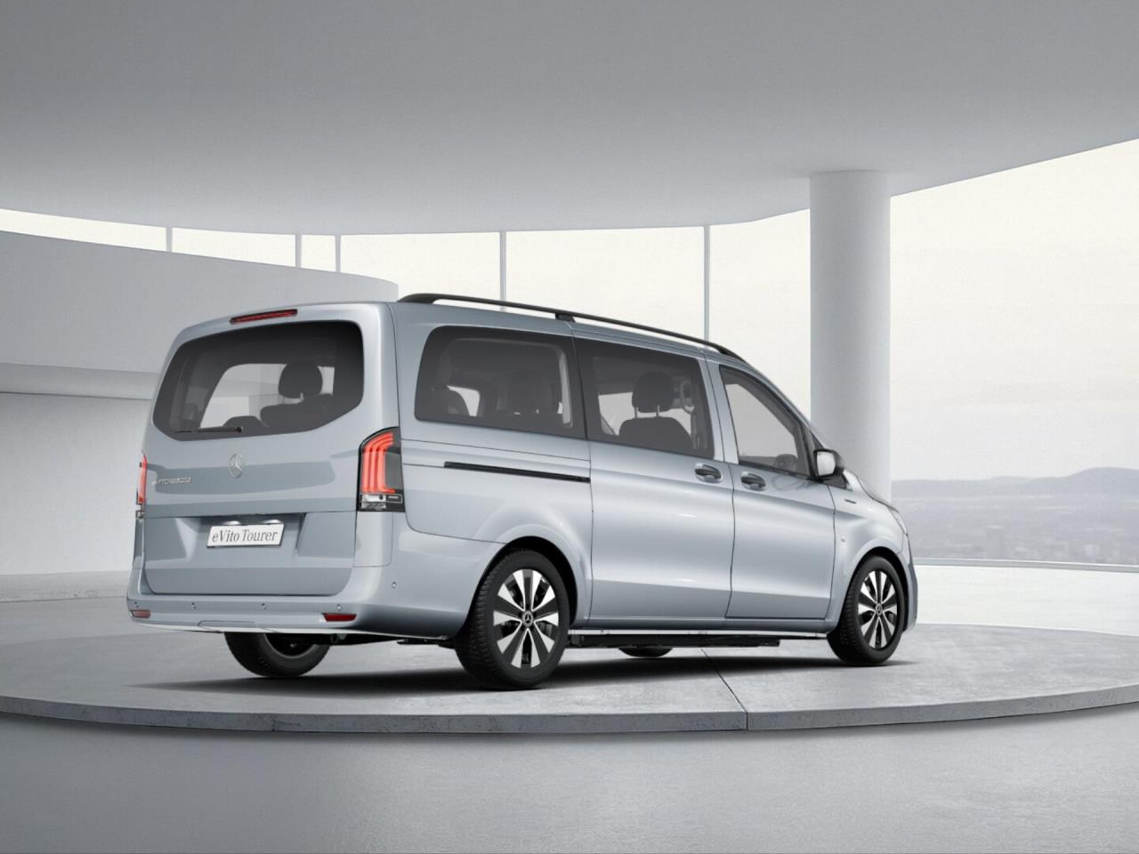 Mercedes-Benz eVito Vito 129 Tourer PRO Lang Distronic SpurH