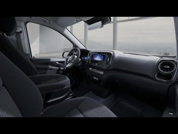 Mercedes-Benz eVito 129 Tourer PRO Lang Distronic Spurhalte