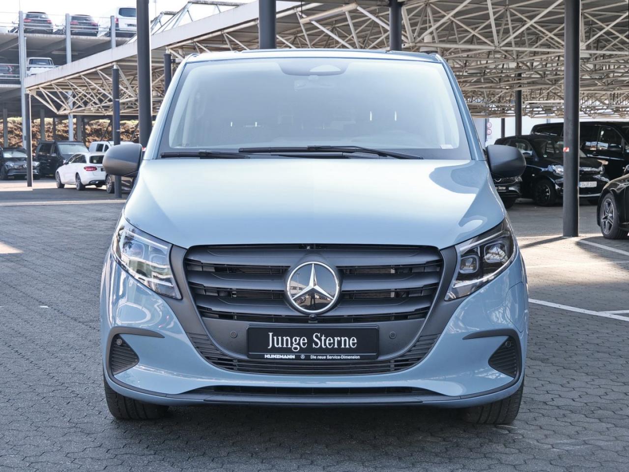 Mercedes-Benz eVito Vito 129 Tourer PRO Lang Distronic Kamera