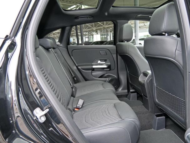 Mercedes-Benz GLA 180 d Progressive Night Panorama Easy-P 360°