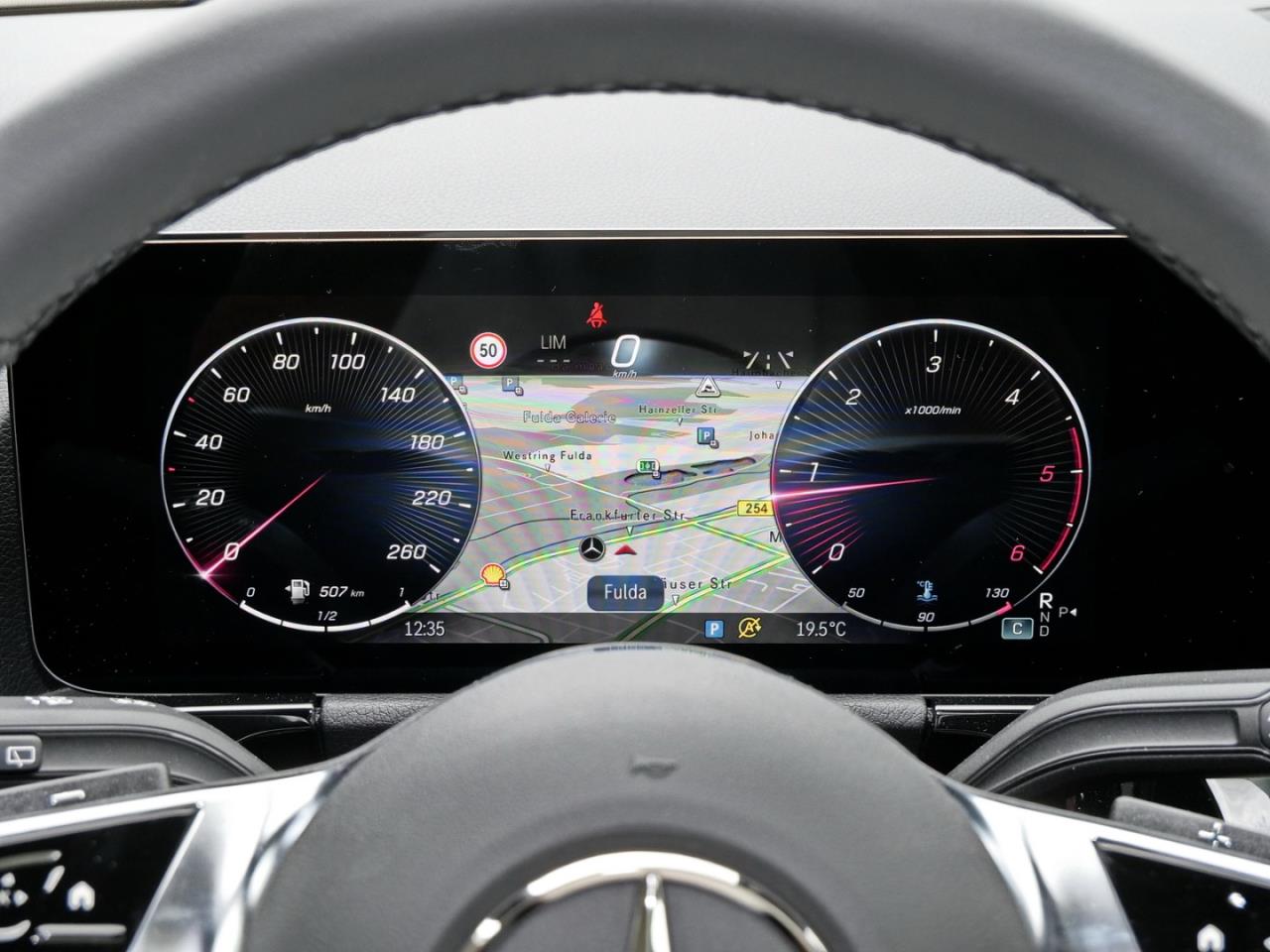 Mercedes-Benz GLA 180 d Progressive Night Panorama Easy-P 360°