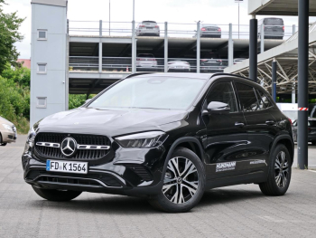 Mercedes-Benz GLA 180 d Progressive Night Panorama Easy-P 360°