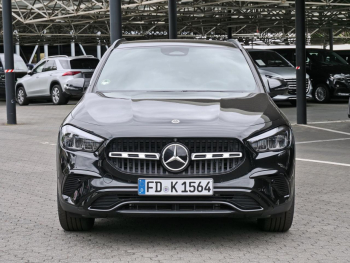 Mercedes-Benz GLA 180 d Progressive Night Panorama Easy-P 360°