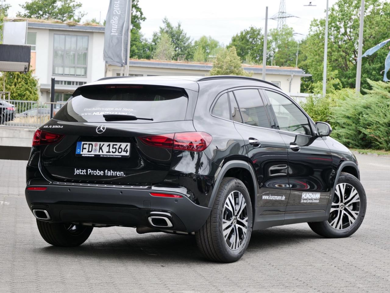 Mercedes-Benz GLA 180 d Progressive Night Panorama Easy-P 360°