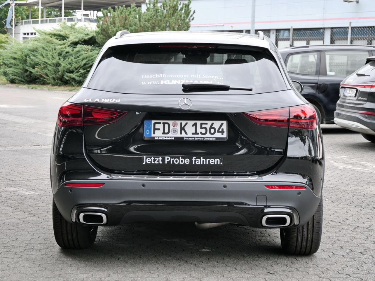 Mercedes-Benz GLA 180 d Progressive Night Panorama Easy-P 360°