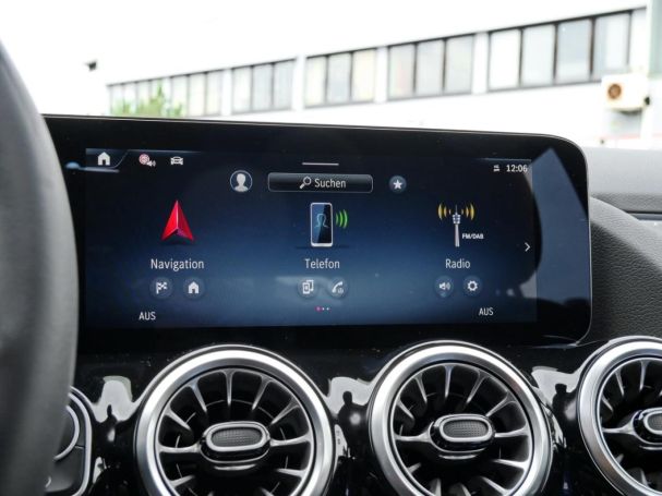 Mercedes-Benz GLA 180 d Progressive Navi Kamera Winter-Paket