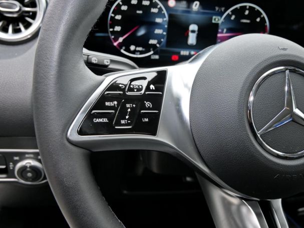 Mercedes-Benz GLA 180 d Progressive Navi Kamera Winter-Paket