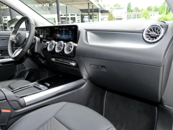 Mercedes-Benz GLA 180 d Progressive Navi Kamera Winter-Paket
