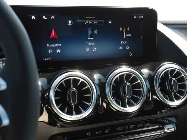 Mercedes-Benz GLA 180 AMG Distronic Kamera Easy-Pack AHK