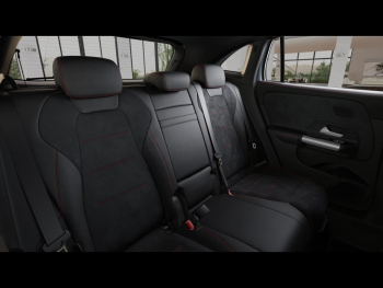 Mercedes-Benz GLA 180 AMG Distronic Kamera Easy-Pack AHK