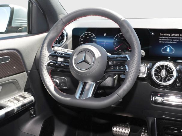 Mercedes-Benz GLA 180 AMG Distronic Kamera Easy-Pack AHK