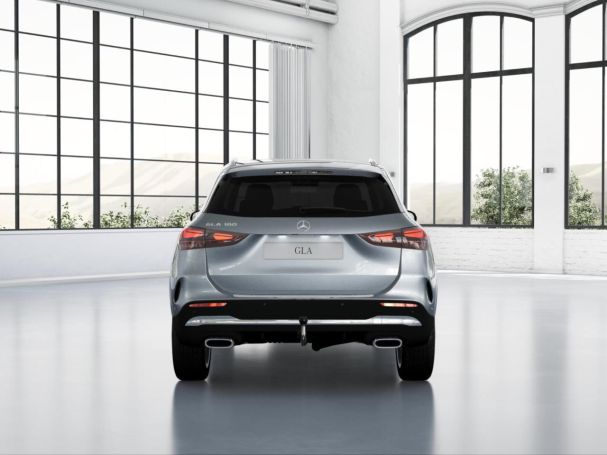 Mercedes-Benz GLA 180 AMG Distronic Kamera Easy-Pack AHK