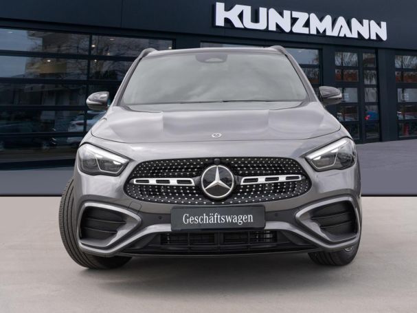 Mercedes-Benz GLA 180 AMG Night Panorama Spurhalte Kamera Park