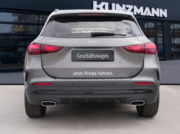 Mercedes-Benz GLA 180 AMG Night Panorama Spurhalte Kamera Park