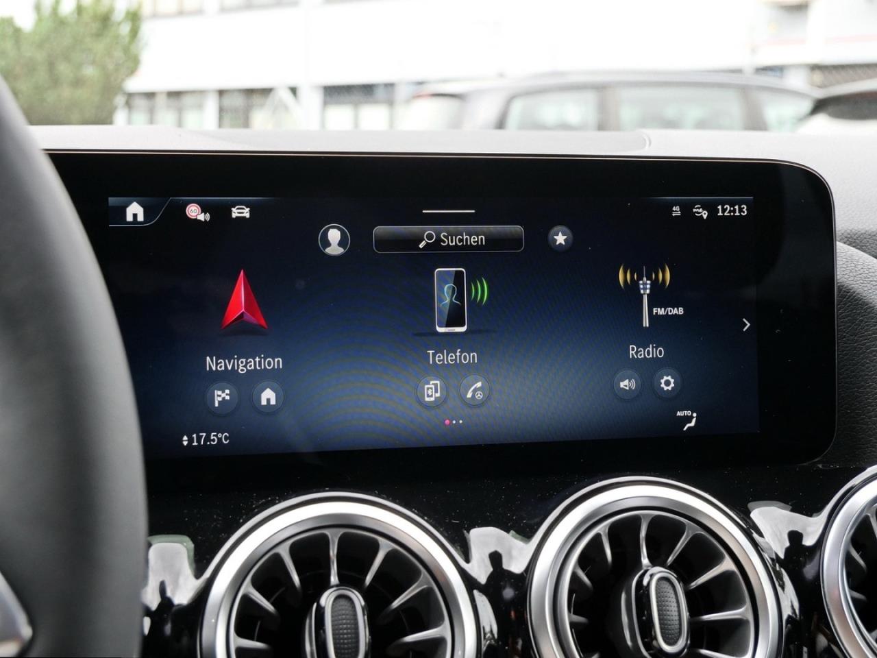 Mercedes-Benz GLA 180 Progressive Night Distronic 360° AHK