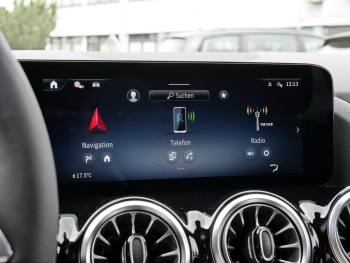 Mercedes-Benz GLA 180 Progressive Night Distronic 360° AHK