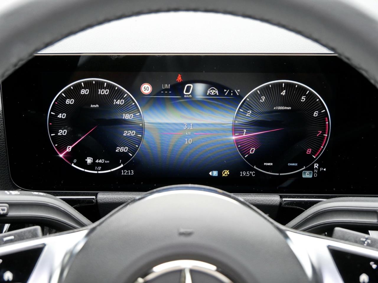 Mercedes-Benz GLA 180 Progressive Night Distronic 360° AHK