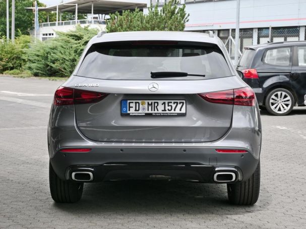 Mercedes-Benz GLA 180 Progressive Night Distronic 360° AHK