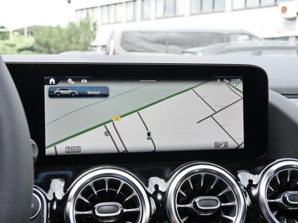 Mercedes-Benz GLA 180 Progressive Distronic Easy-Pack 360° AHK