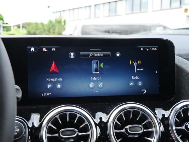 Mercedes-Benz GLA 180 Progressive Distronic Easy-Pack 360° AHK