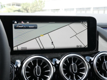 Mercedes-Benz GLA 180 Progressive Night Distronic 360° AHK