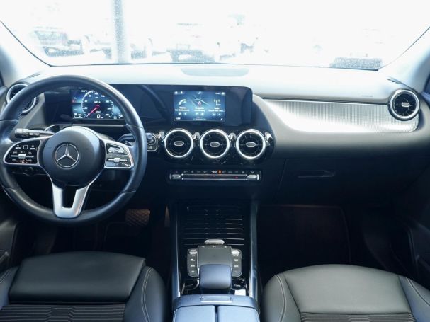 Mercedes-Benz GLA 200 d 4M Progressive Night Standheiz Kamera