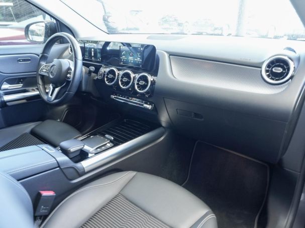 Mercedes-Benz GLA 200 d 4M Progressive Night Standheiz Kamera