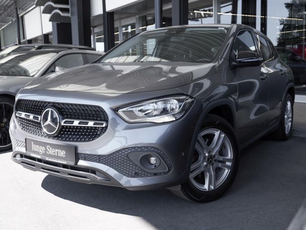 Mercedes-Benz GLA 200 d 4M Progressive Night Standheiz Kamera