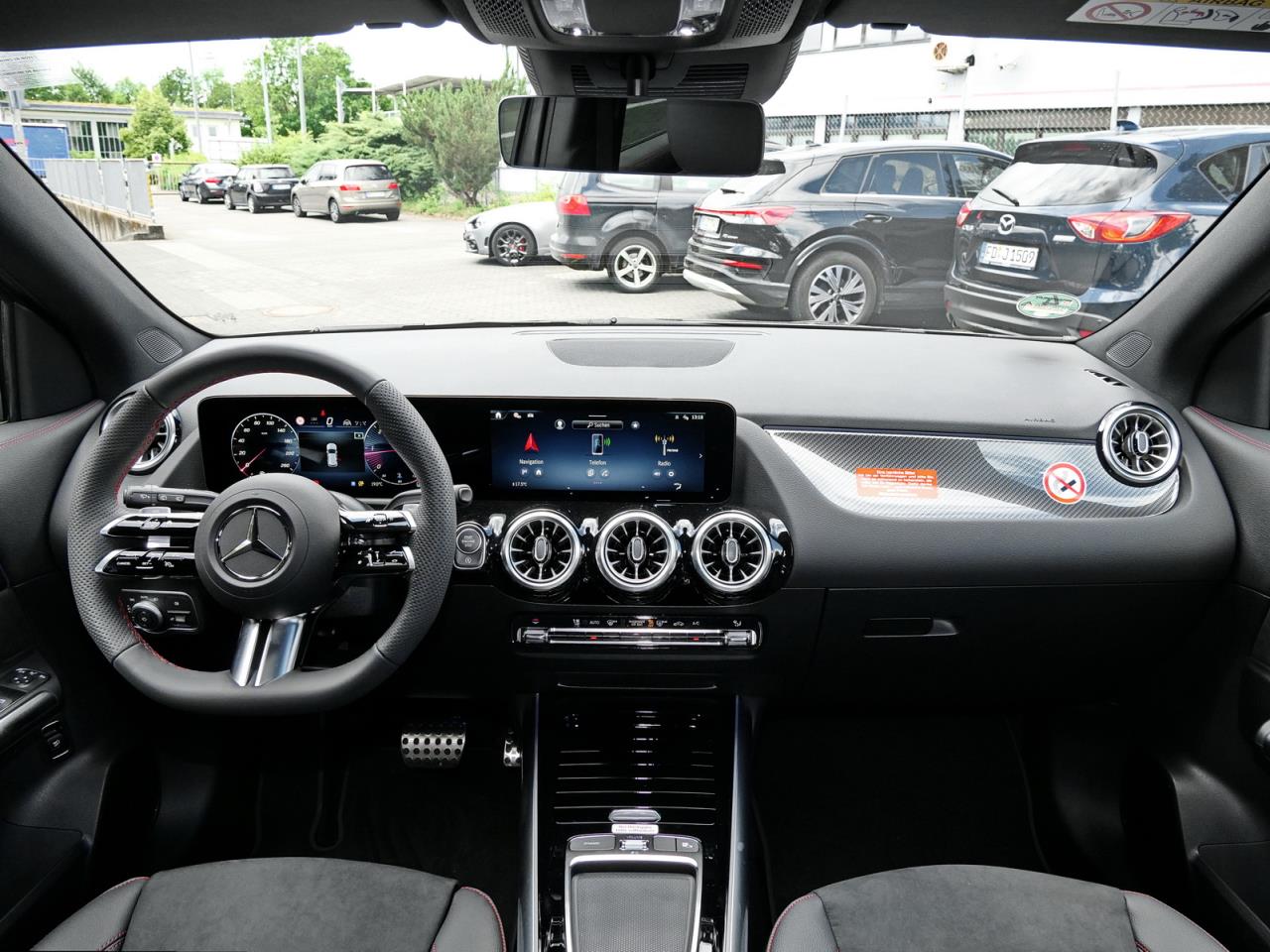 Mercedes-Benz GLA 200 d 4MATIC AMG Night Distronic 360? AHK