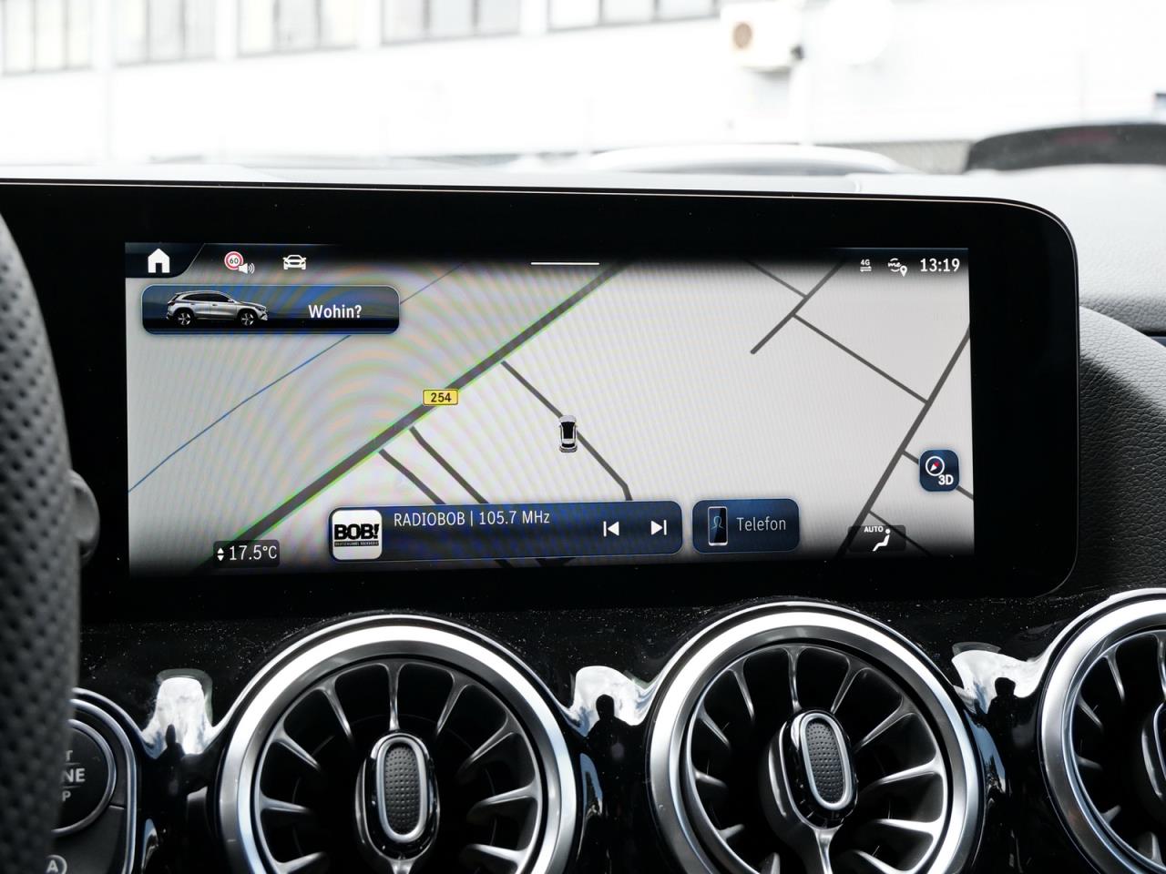 Mercedes-Benz GLA 200 d 4MATIC AMG Night Distronic 360? AHK