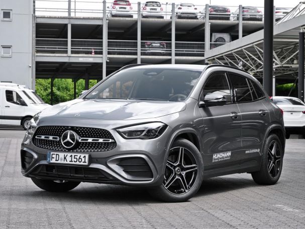 Mercedes-Benz GLA 200 d 4MATIC AMG Night Distronic 360° AHK