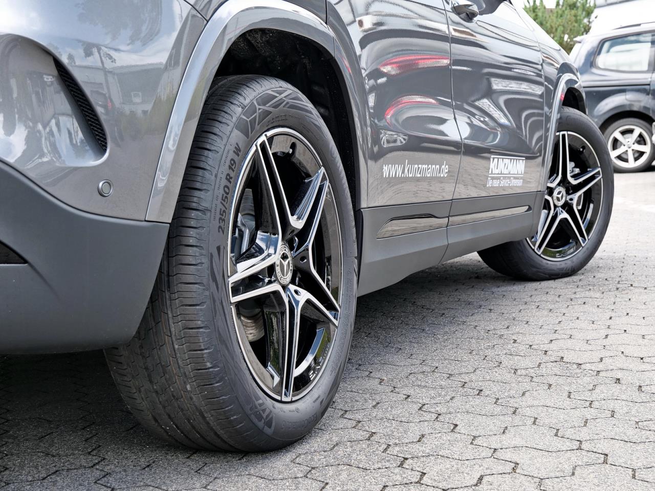Mercedes-Benz GLA 200 d 4MATIC AMG Night Distronic 360° AHK