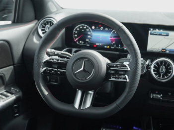 Mercedes-Benz GLA 200 d 4MATIC AMG Night Distronic 360? AHK