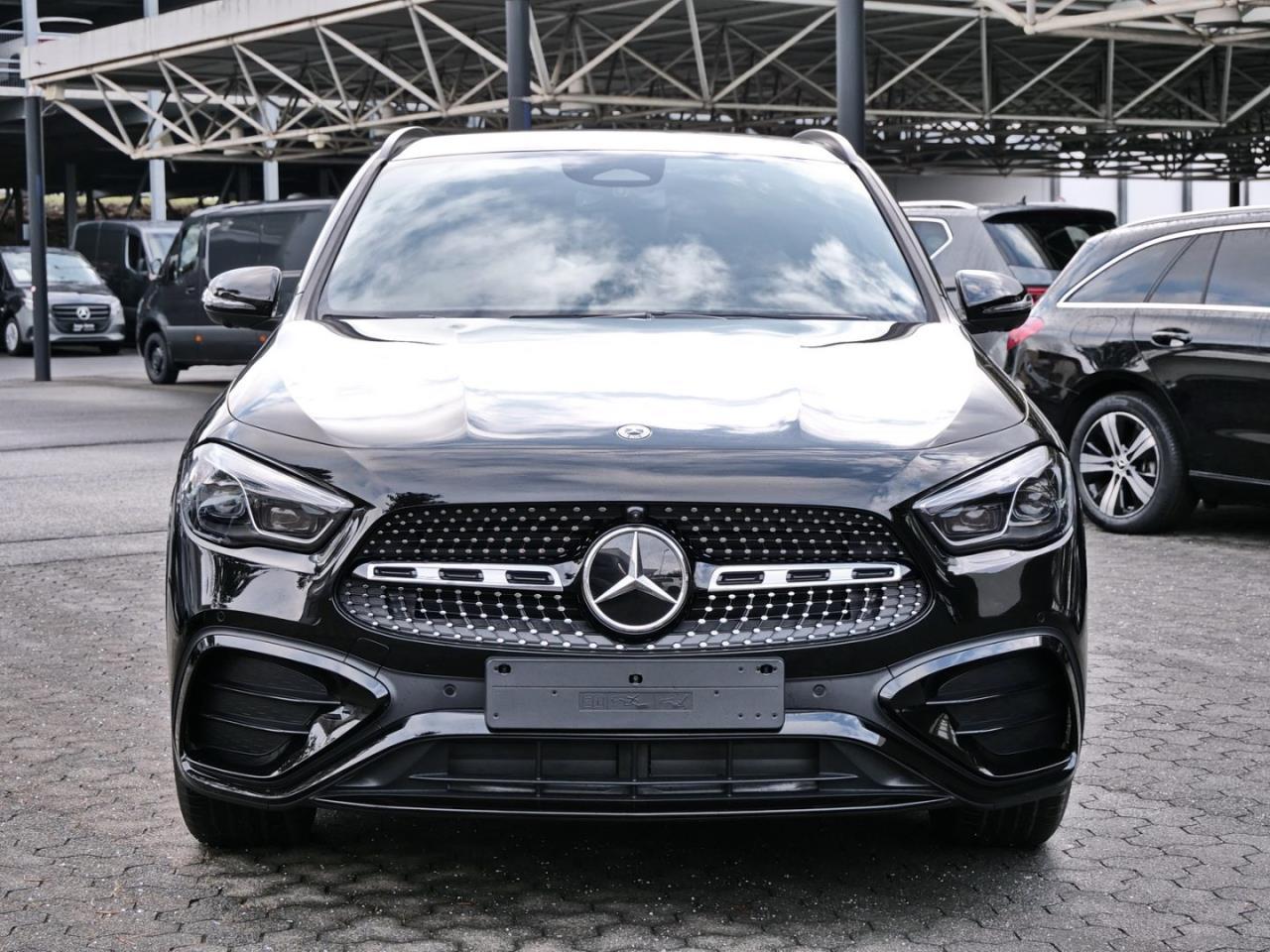 Mercedes-Benz GLA 200 d 4MATIC AMG Night Distronic AHK 360°