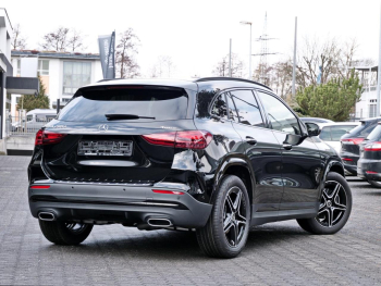 Mercedes-Benz GLA 200 d 4MATIC AMG Night Distronic AHK 360°