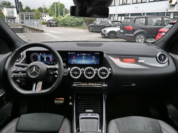 Mercedes-Benz GLA 200 d 4MATIC AMG Night Panorama Distronic