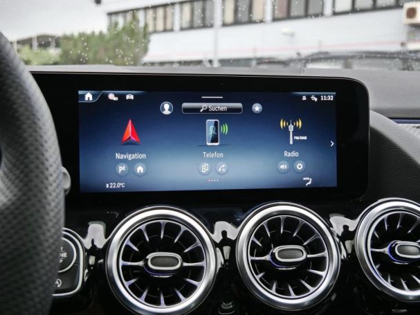 Mercedes-Benz GLA 200 d 4MATIC AMG Night Panorama Distronic